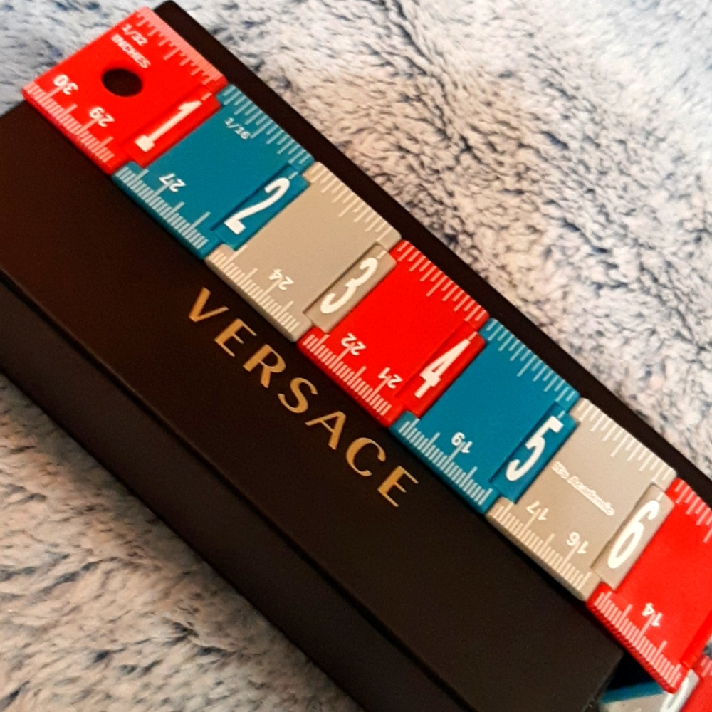 Versace - Picture 5 of 7